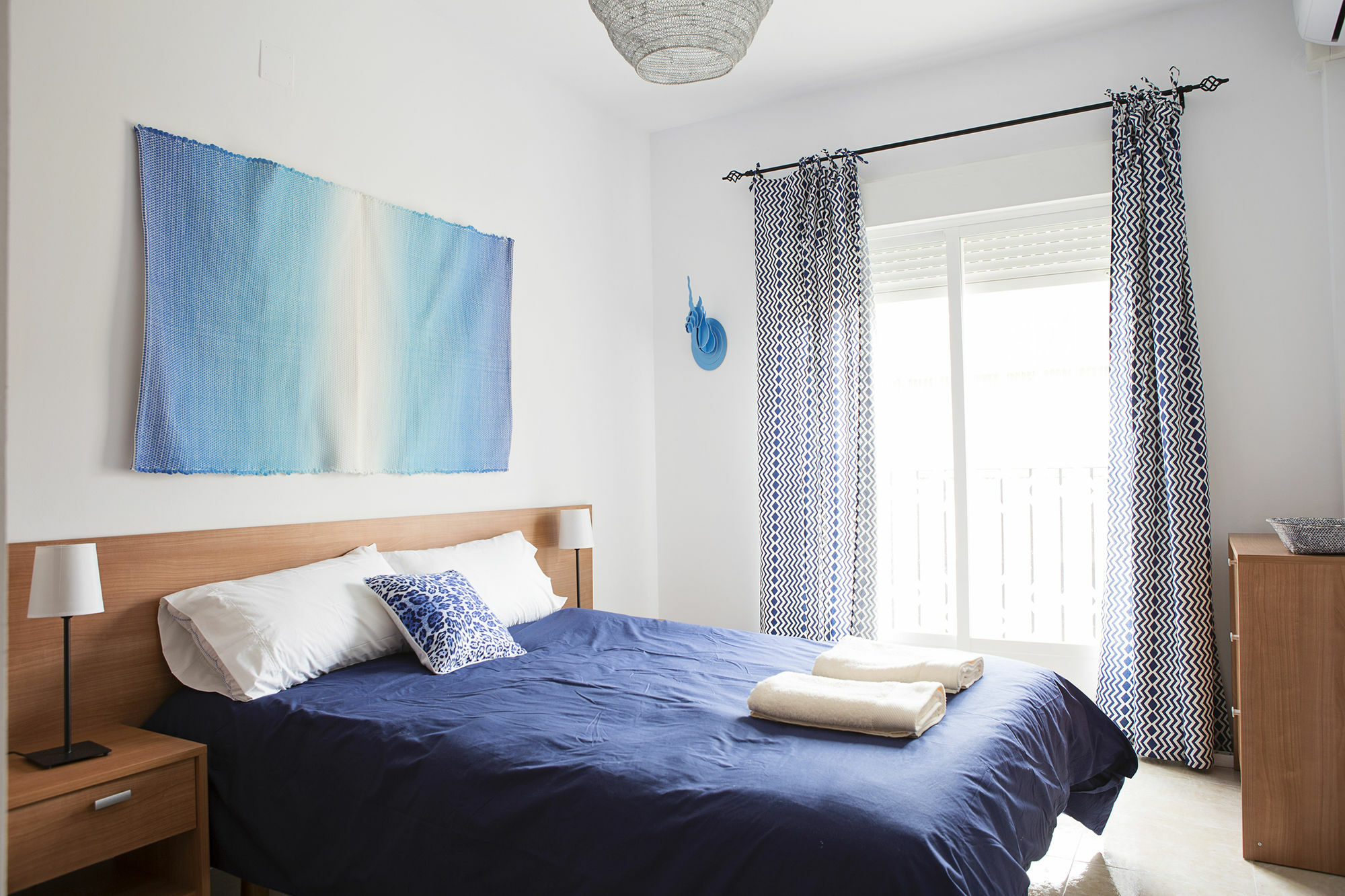 Апартаменты Hello Malaga Flat Delicias Экстерьер фото